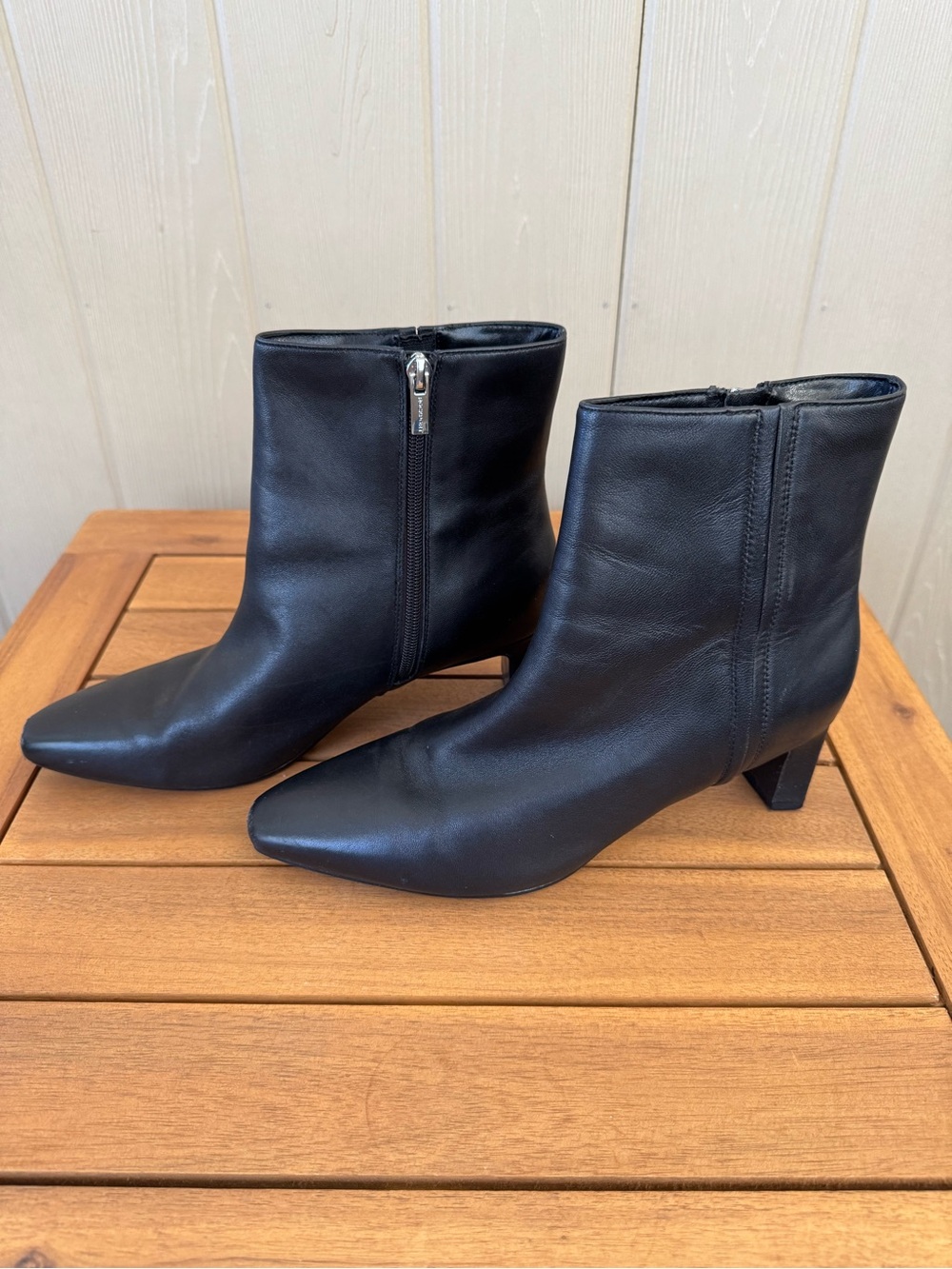 Rockport Black Leather Pointed Toe Ankle Boots